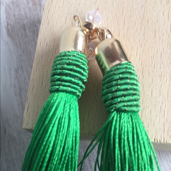 SOLD Gorgeous Boho tassel post earrings - Picture 4 of 6